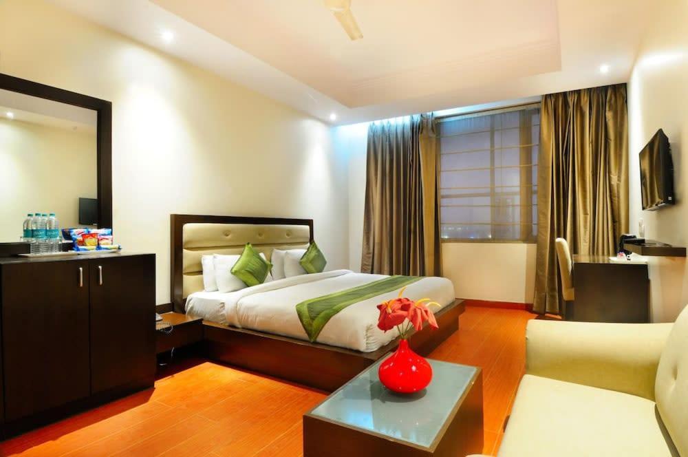 Zenith Hotel - Delhi Airport Ню Делхи Екстериор снимка