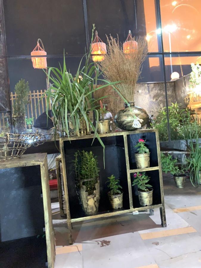 Zenith Hotel - Delhi Airport Ню Делхи Екстериор снимка