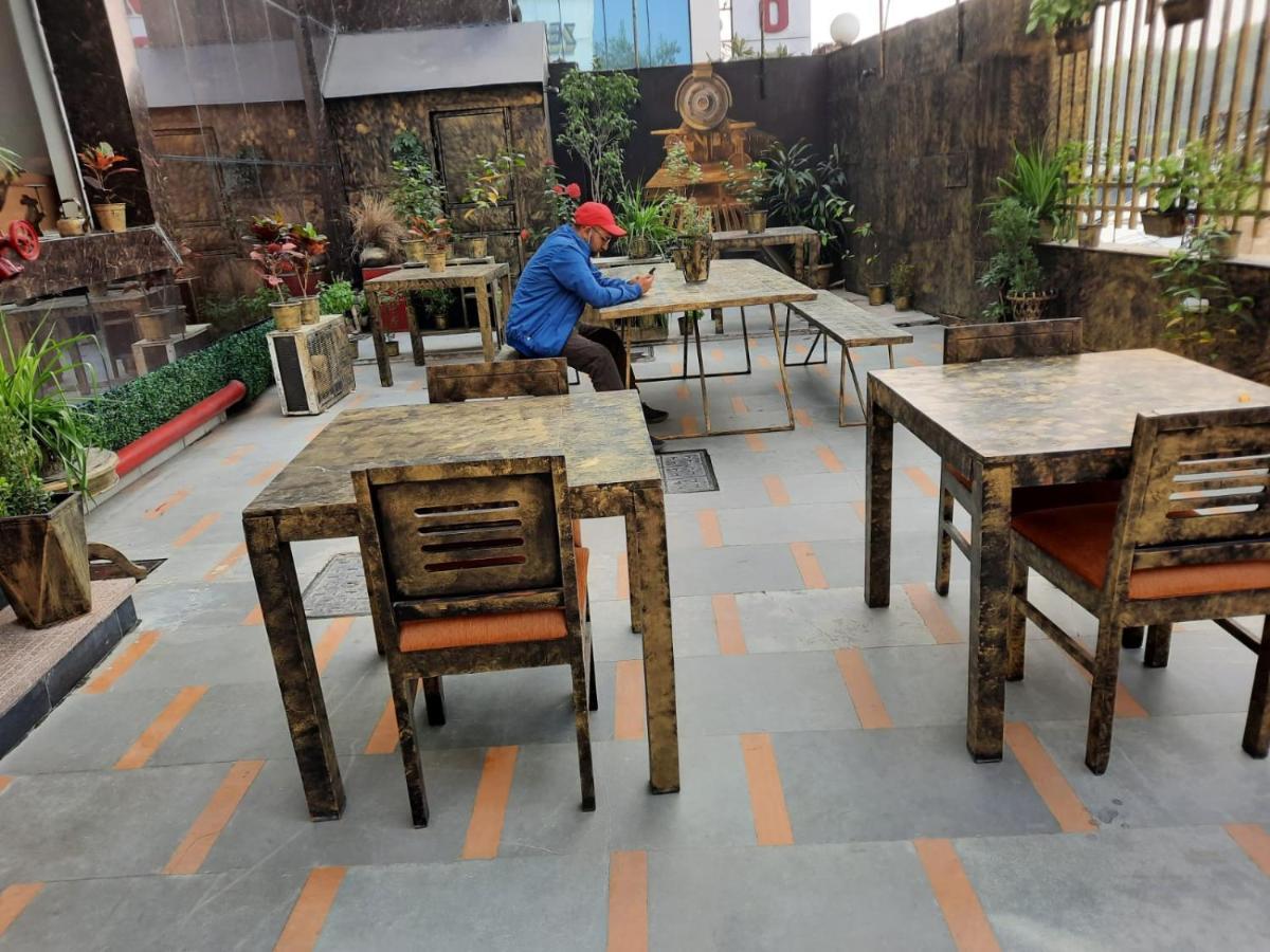 Zenith Hotel - Delhi Airport Ню Делхи Екстериор снимка