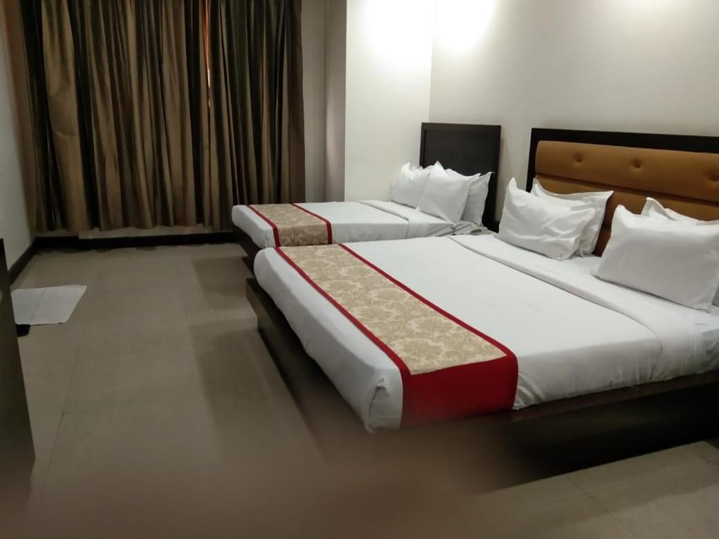Zenith Hotel - Delhi Airport Ню Делхи Екстериор снимка